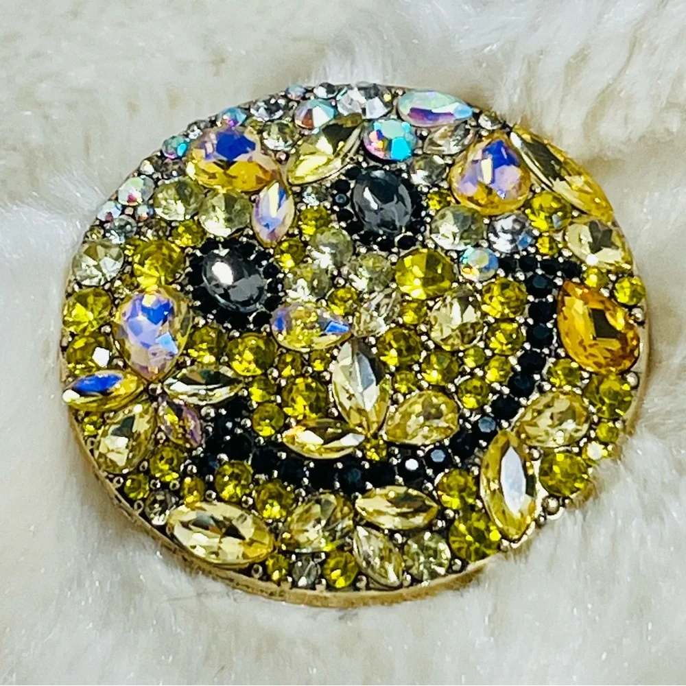Stunning crystal smile, smiley face brooch with Yellow Accents